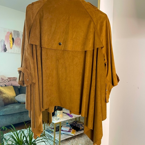 Camel colored light jacket elbow sleeves - Picture 3 of 3